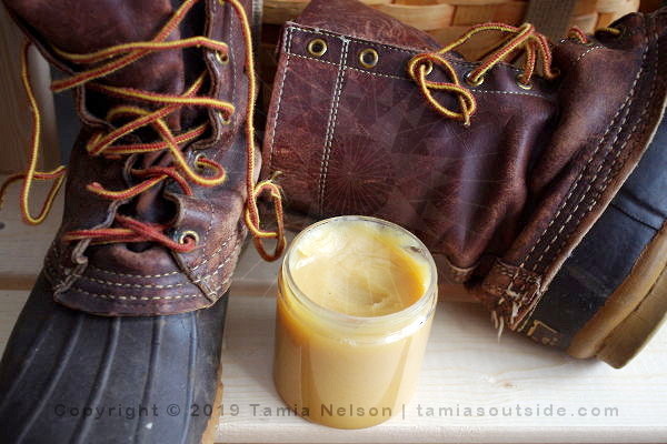 Sno-sealing Leather Boots - (c) Tamia Nelson - Verloren Hoop - Tamiasoutside.com